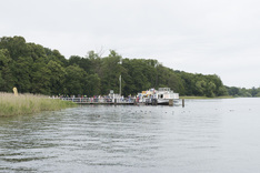 hauspost-Schiff am Anleger Weisse Flotte, Copyright: maxpress